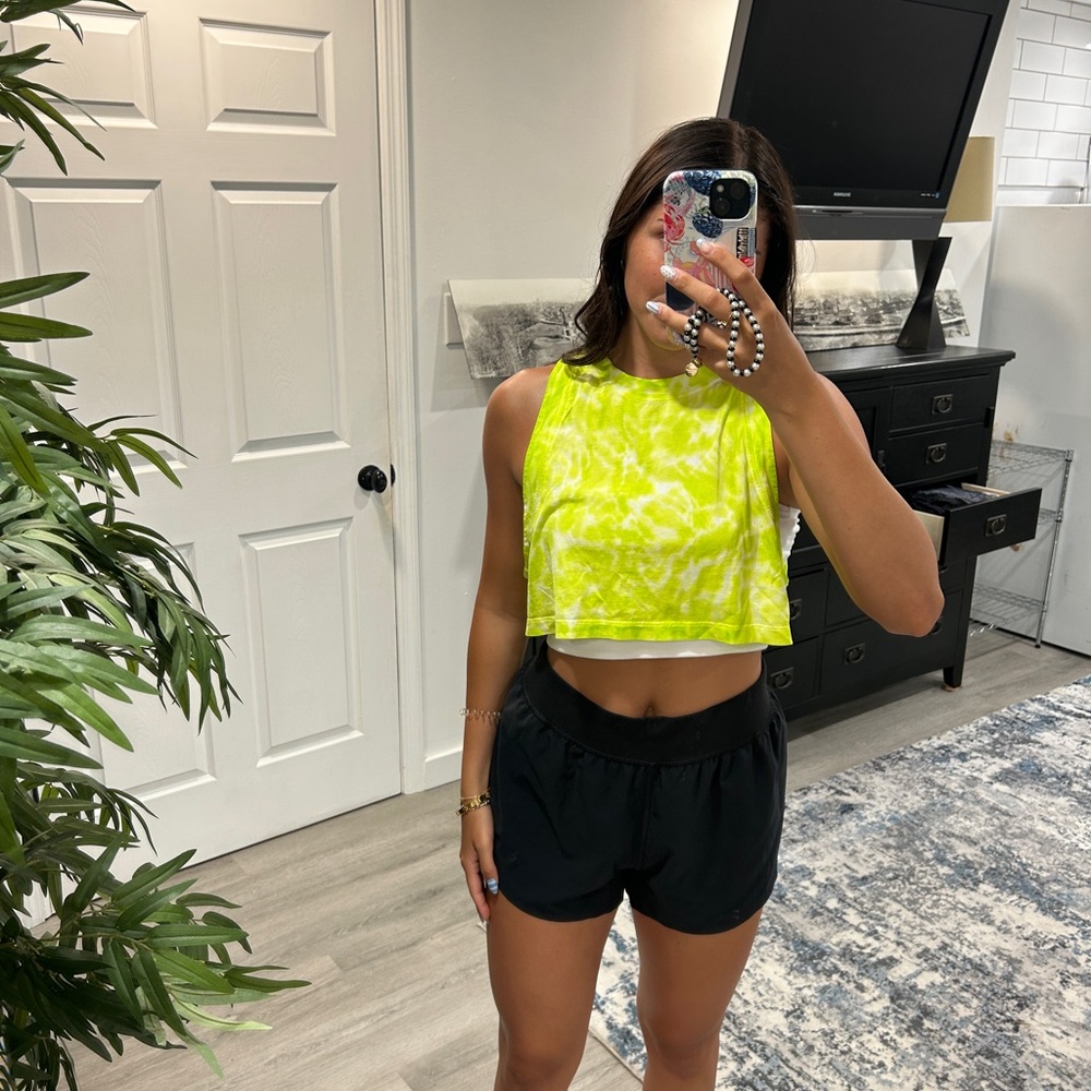 Lululemon tank top
